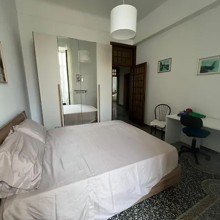 Mary's House アパート *