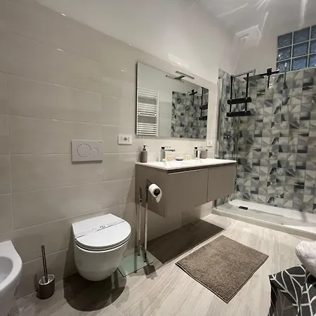 Mary's House * サヴォーナ