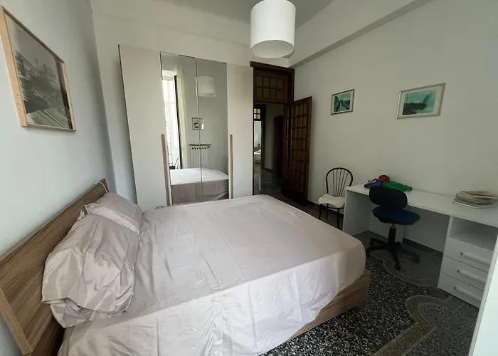 Mary's House アパート *